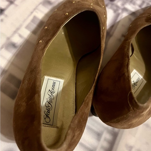 Saks Fifth Avenue Suede Low Heel Shoes - Picture 8 of 10